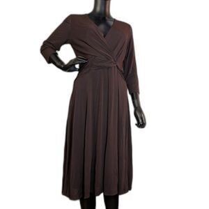 NWT BCBGMAXAZRIA Mahogany Wrap Dress Large Jersey Knit Twist Front Stretch Midi